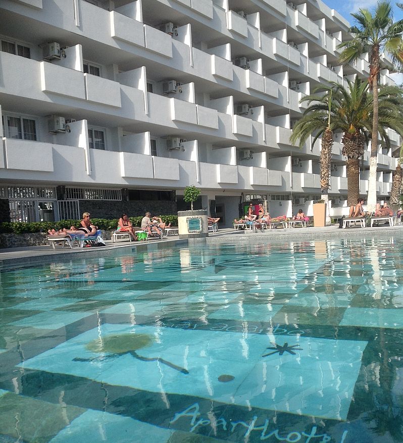 Aparthotel Maracaibo Puerto Rico  Dış mekan fotoğraf